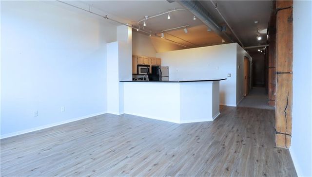 200 Main Street 310, Kansas City, MO 64105