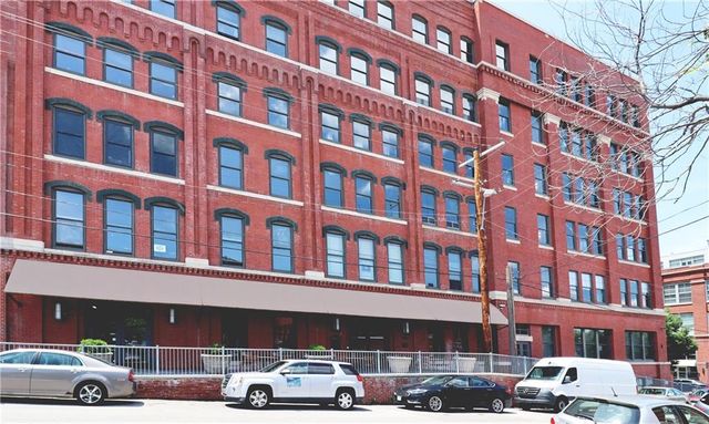 200 Main Street 310, Kansas City, MO 64105