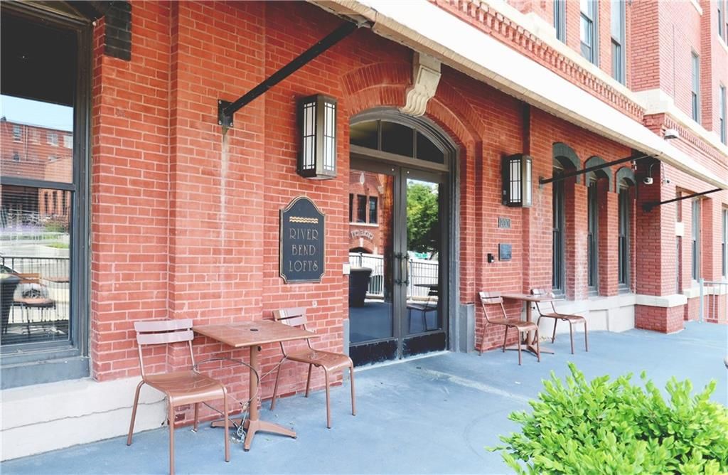 200 Main Street 310, Kansas City, MO 64105