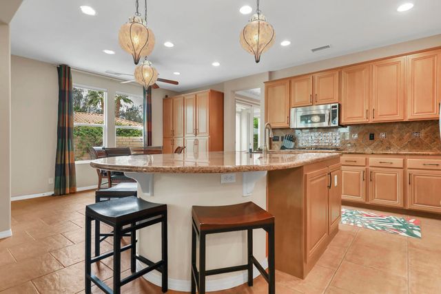 3 Clear Lake Drive, Rancho Mirage, CA 92270