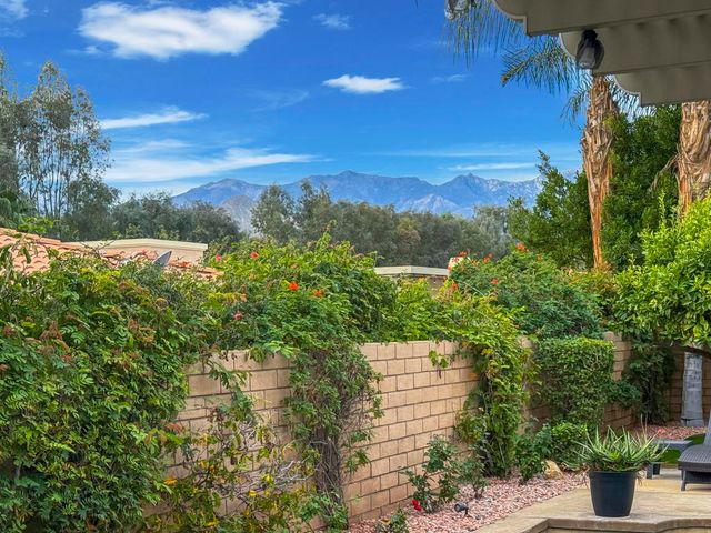 3 Clear Lake Drive, Rancho Mirage, CA 92270
