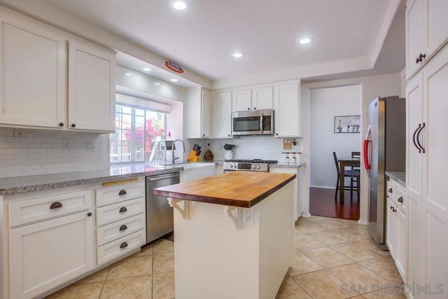 473 Avenida Canora, Oceanside, CA 92057