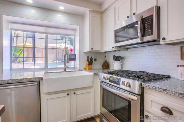 473 Avenida Canora, Oceanside, CA 92057