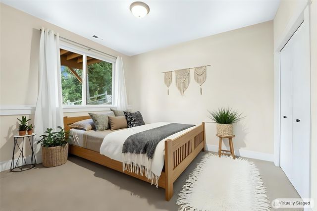 16555 Carlyle Hall Road N, Shoreline, WA 98133