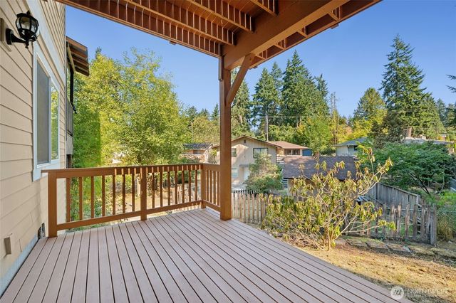 16555 Carlyle Hall Road N, Shoreline, WA 98133