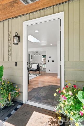 20209 83rd Avenue W, Edmonds, WA 98026