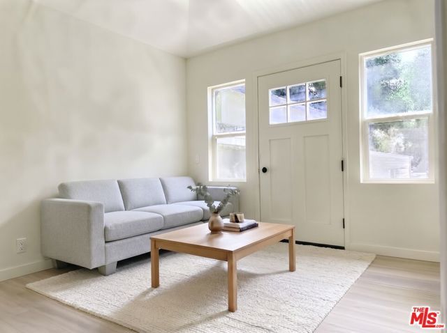 15225 Valleyheart Drive, Los Angeles, CA 91403