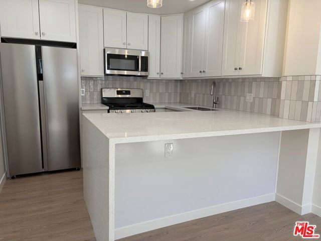 15225 Valleyheart Drive, Los Angeles, CA 91403