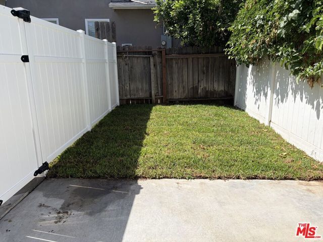 15225 Valleyheart Drive, Los Angeles, CA 91403