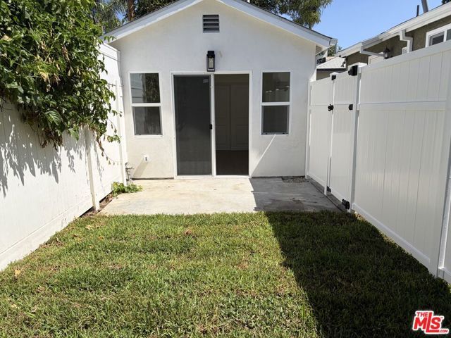 15225 Valleyheart Drive, Los Angeles, CA 91403
