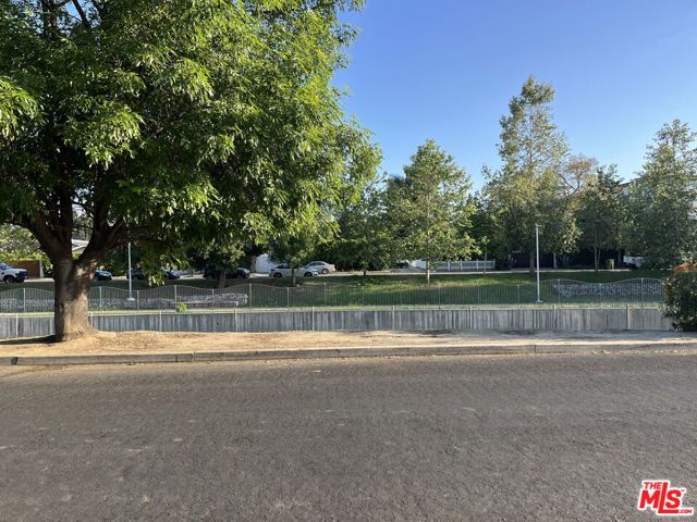 15225 Valleyheart Drive, Los Angeles, CA 91403