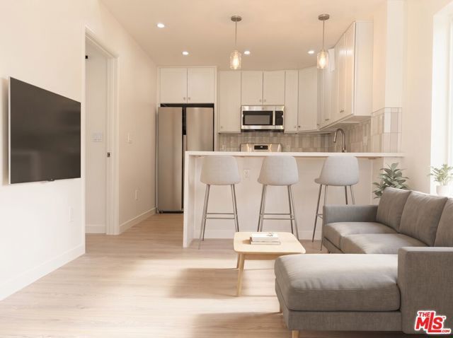 15225 Valleyheart Drive, Los Angeles, CA 91403
