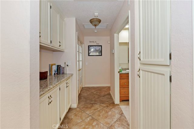 1082 23rd St, Upland, CA 91784