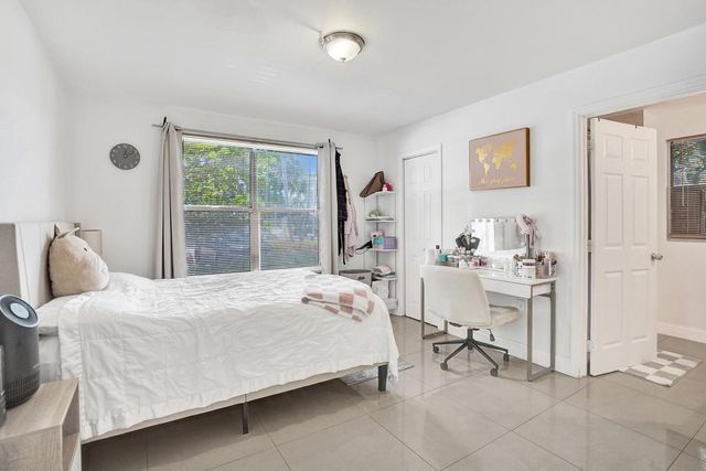 2311 N Congress Avenue 11, Boynton Beach, FL 33426