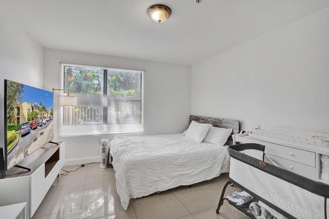2311 N Congress Avenue 11, Boynton Beach, FL 33426