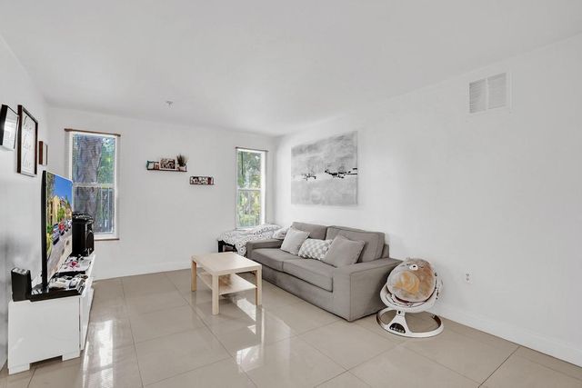 2311 N Congress Avenue 11, Boynton Beach, FL 33426