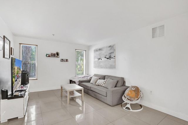 2311 N Congress Avenue 11, Boynton Beach, FL 33426