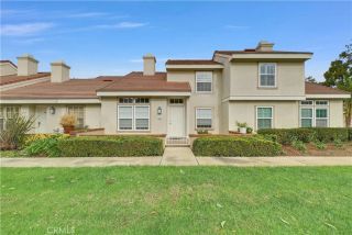 4 Wellesley, Irvine, CA 92612