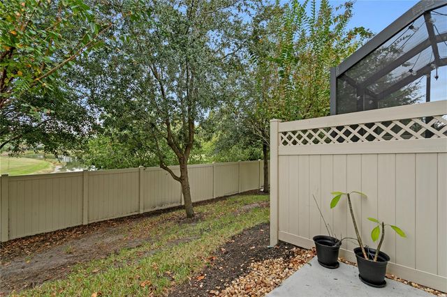 11506 CROWNED SPARROW LANE, Tampa, FL 33626