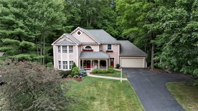 84 Middlebury Road, Orchard Park, NY 14127