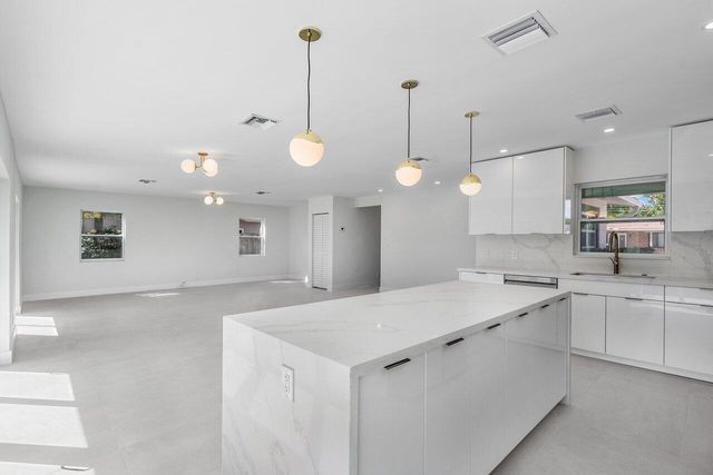 46 SW 9th Avenue, Boca Raton, FL 33486