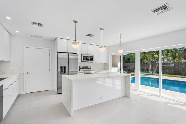 46 SW 9th Avenue, Boca Raton, FL 33486