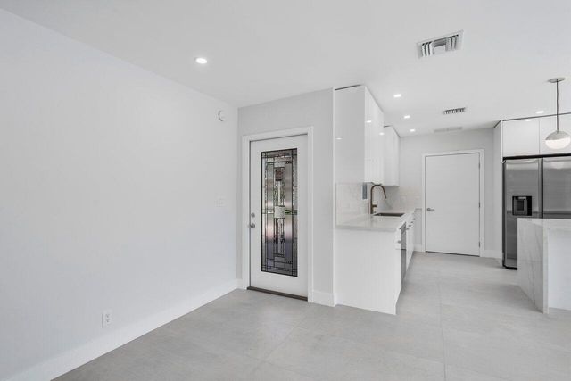 46 SW 9th Avenue, Boca Raton, FL 33486