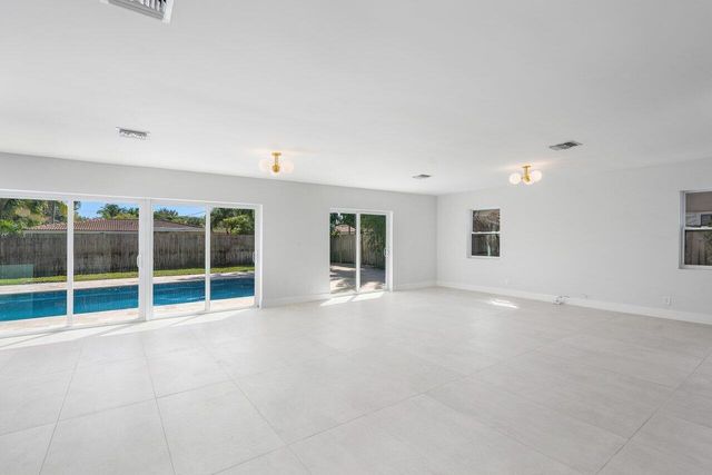 46 SW 9th Avenue, Boca Raton, FL 33486