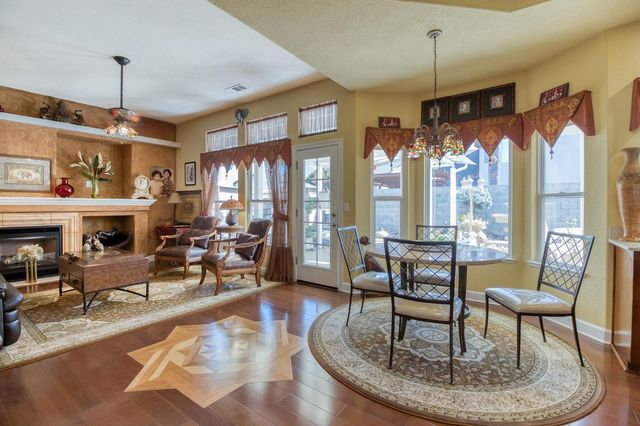 1712 Newhampton Way, Modesto, CA 95355