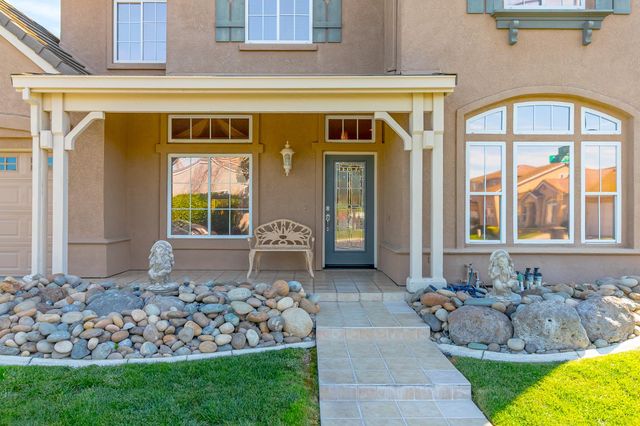 1712 Newhampton Way, Modesto, CA 95355