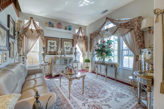 1712 Newhampton Way, Modesto, CA 95355