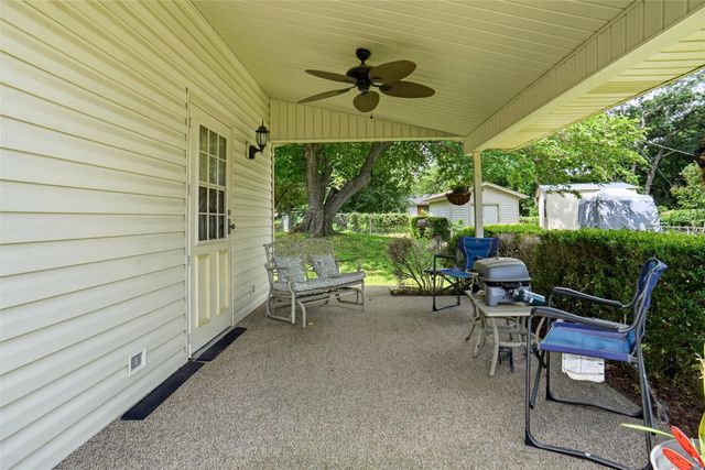 1004 Gladstone Avenue, Azle, TX 76020