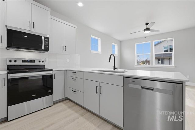 1177 E Jackpot Ln, Kuna, ID 83634