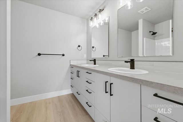 1177 E Jackpot Ln, Kuna, ID 83634