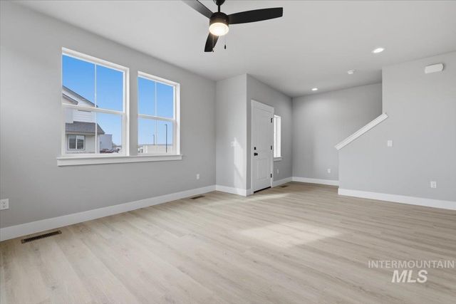 1177 E Jackpot Ln, Kuna, ID 83634