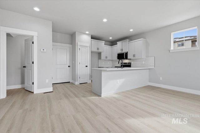 1177 E Jackpot Ln, Kuna, ID 83634