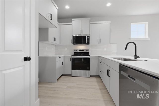 1177 E Jackpot Ln, Kuna, ID 83634