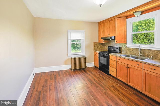 1131 E LIZARD CREEK RD, Lehighton, PA 18235