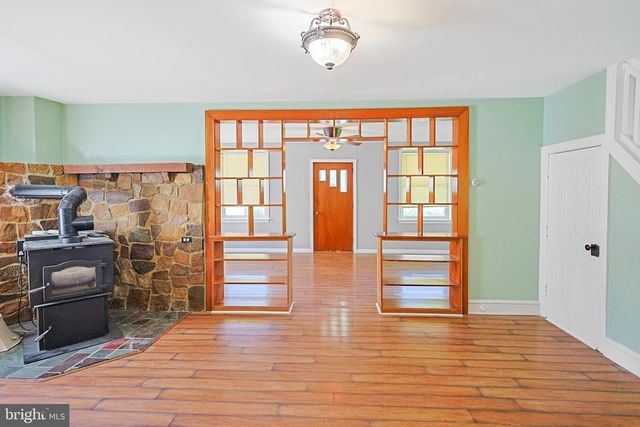 1131 E LIZARD CREEK RD, Lehighton, PA 18235