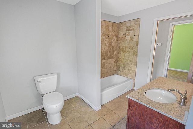 1131 E LIZARD CREEK RD, Lehighton, PA 18235