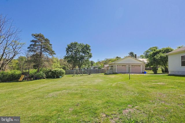 1131 E LIZARD CREEK RD, Lehighton, PA 18235