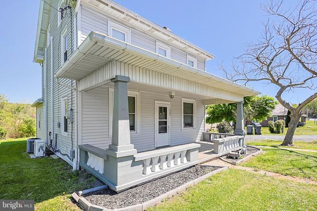 1131 E LIZARD CREEK RD, Lehighton, PA 18235