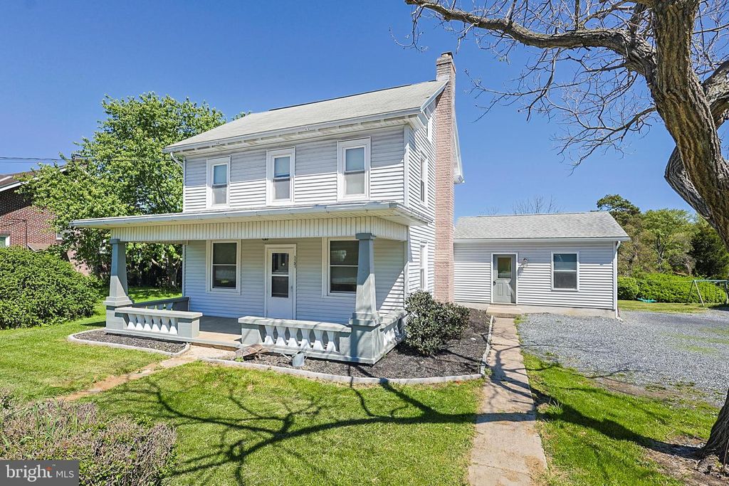 1131 E LIZARD CREEK RD, Lehighton, PA 18235