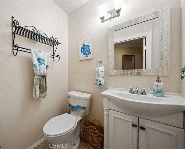 22032 W San Joaquin Drive, Canyon Lake, CA 92587