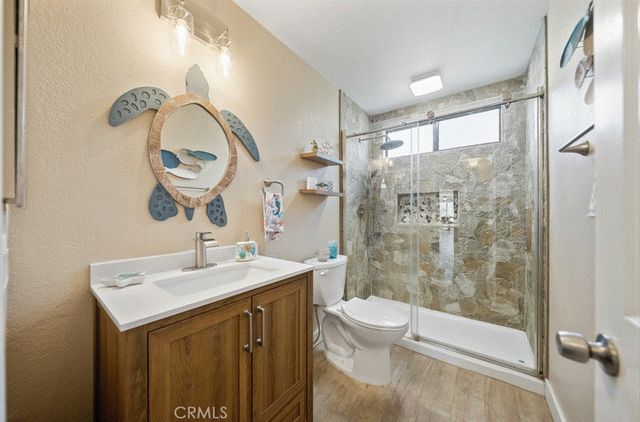 22032 W San Joaquin Drive, Canyon Lake, CA 92587