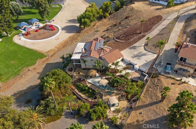 22032 W San Joaquin Drive, Canyon Lake, CA 92587