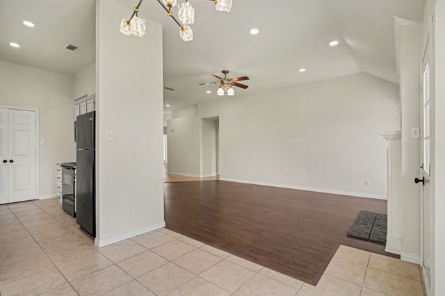 6017 Hilltop Drive, Watauga, TX 76148