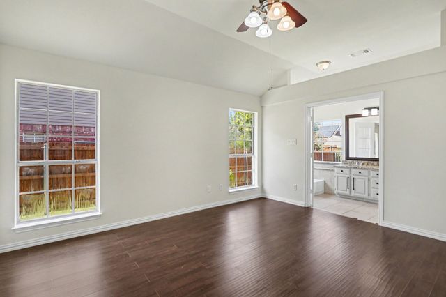 6017 Hilltop Drive, Watauga, TX 76148