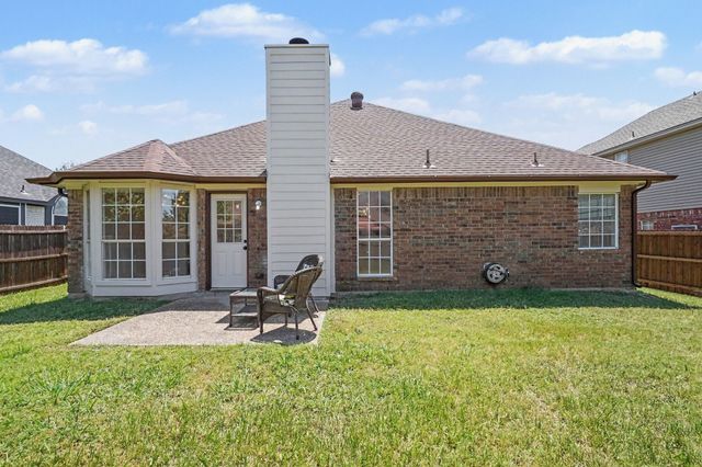 6017 Hilltop Drive, Watauga, TX 76148