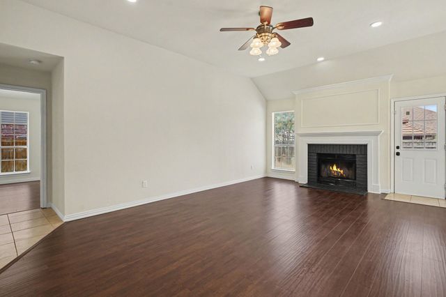6017 Hilltop Drive, Watauga, TX 76148